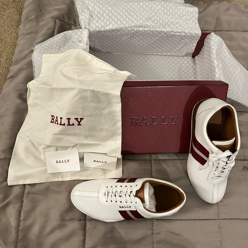 Bally Men’s sneakers size 7 1/2 white with red